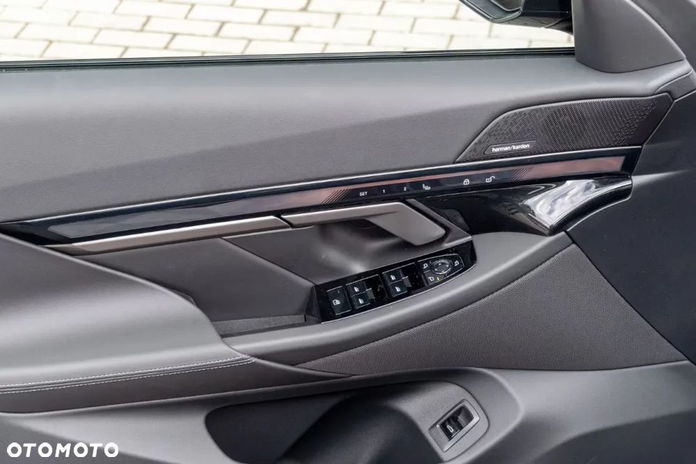 BMW Seria 5 520i mHEV M Sport - 30