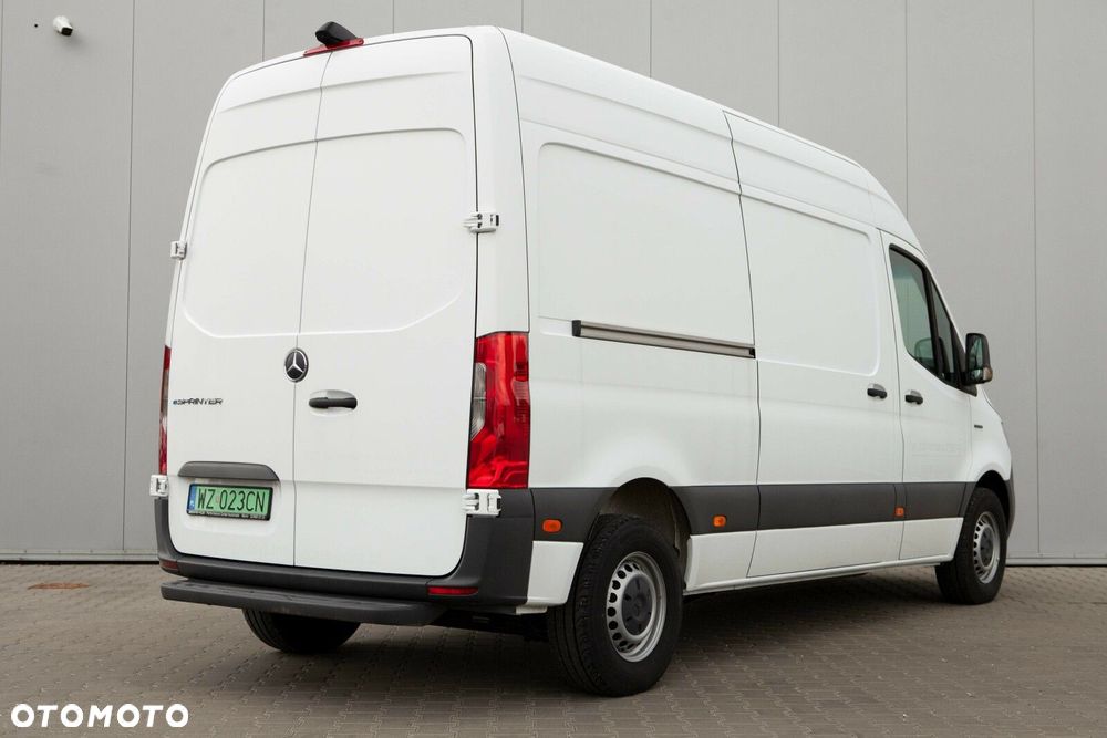 Mercedes-Benz eSprinter - 10