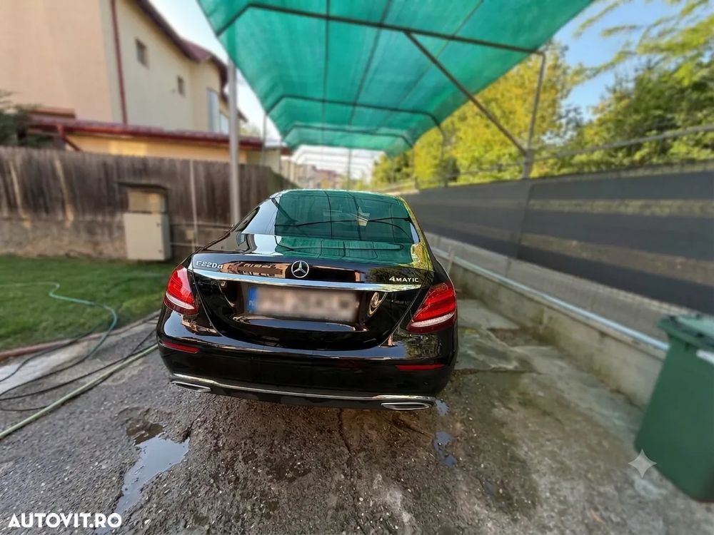 Mercedes-Benz E 220 d Aut. - 3