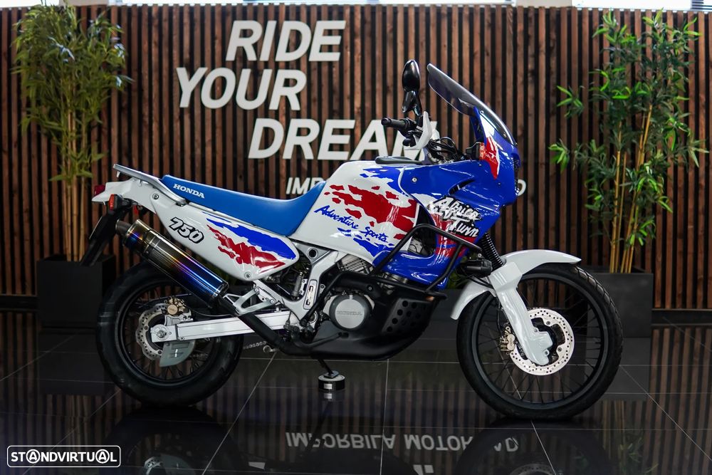 Honda Africa Twin 750 Adventure - 1