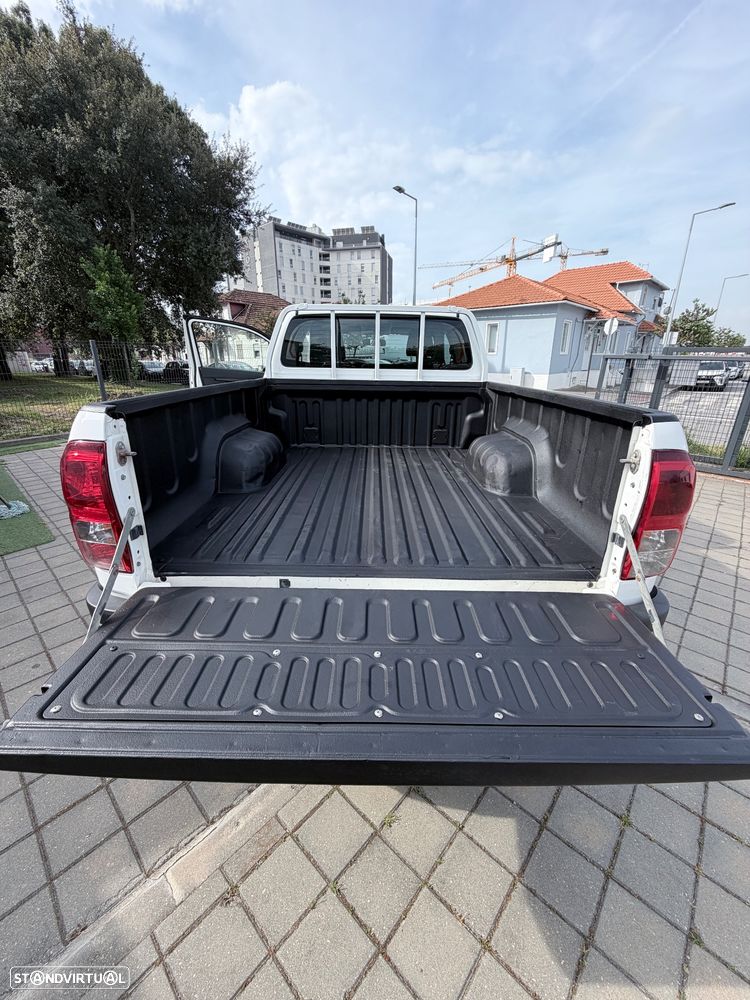 Toyota Hilux 2.4 D-4D 2WD CE - 29