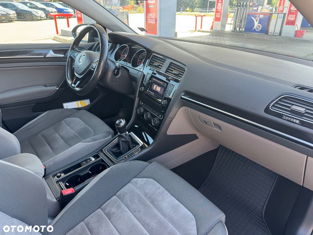 Volkswagen Golf 1.4 TSI BlueMotion Technology Comfortline - 14