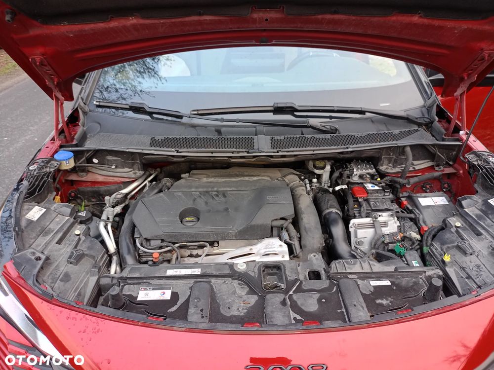 Peugeot 3008 1.6 PureTech Hybrid4 PHEV GT S&S EAT8 - 21