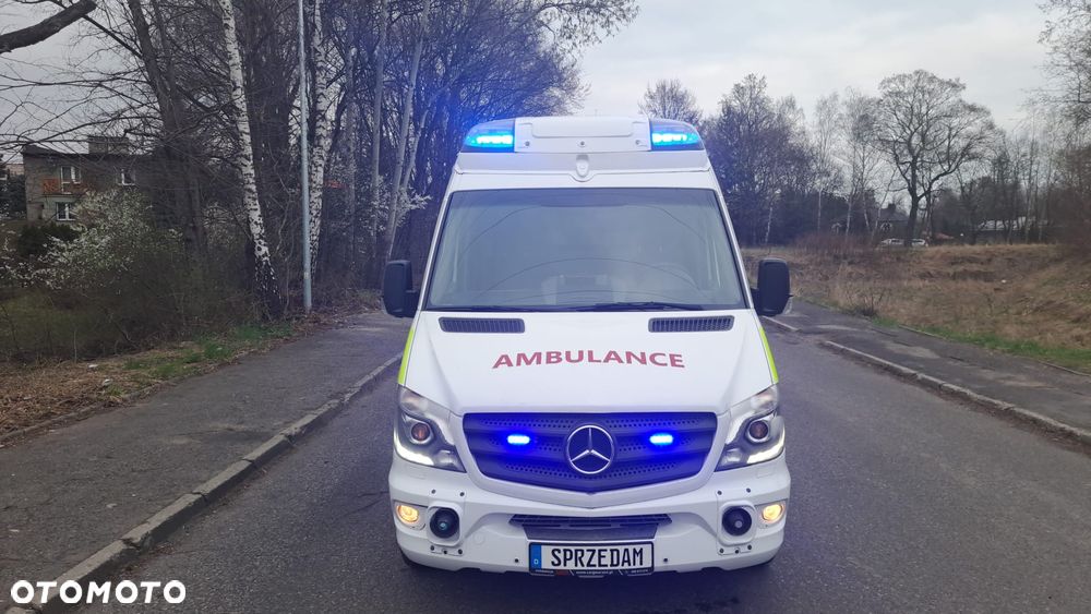Mercedes-Benz Sprinter 319 CDI Ambulans karetka - 1