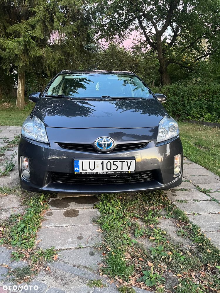 Toyota Prius (Hybrid) - 15