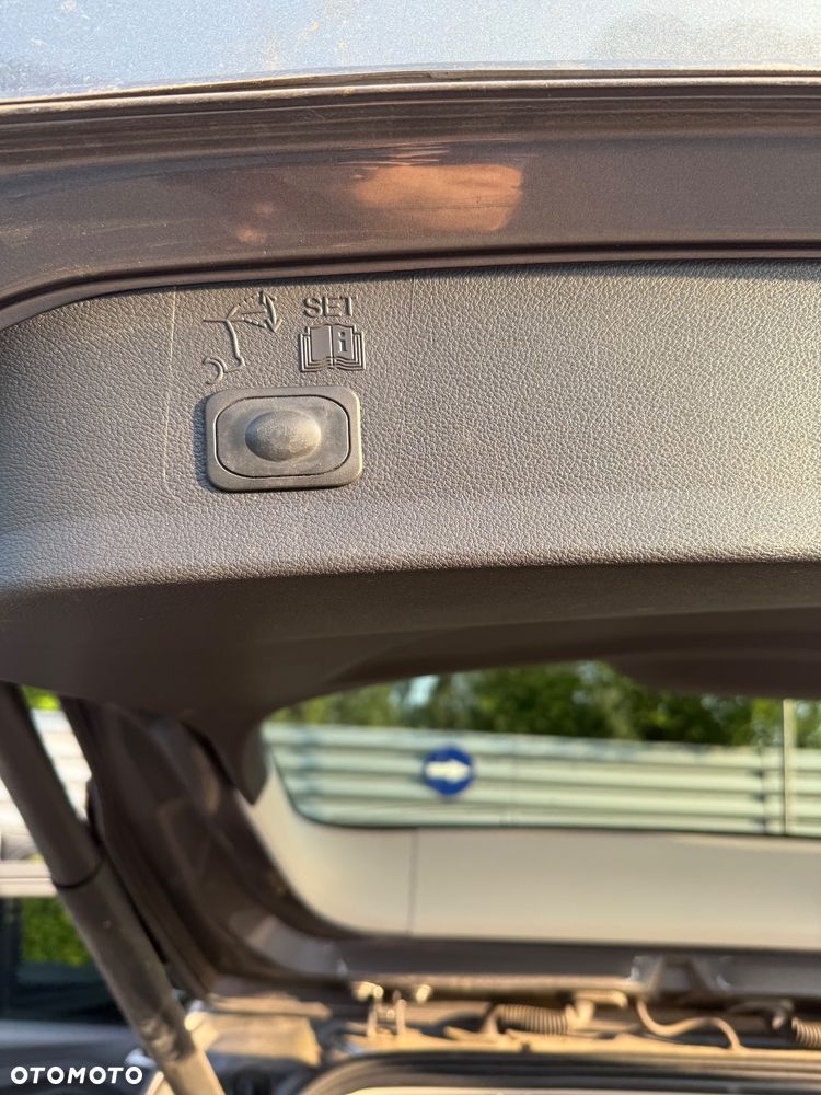 Ford Kuga 2.0 TDCi 4WD Titanium - 11