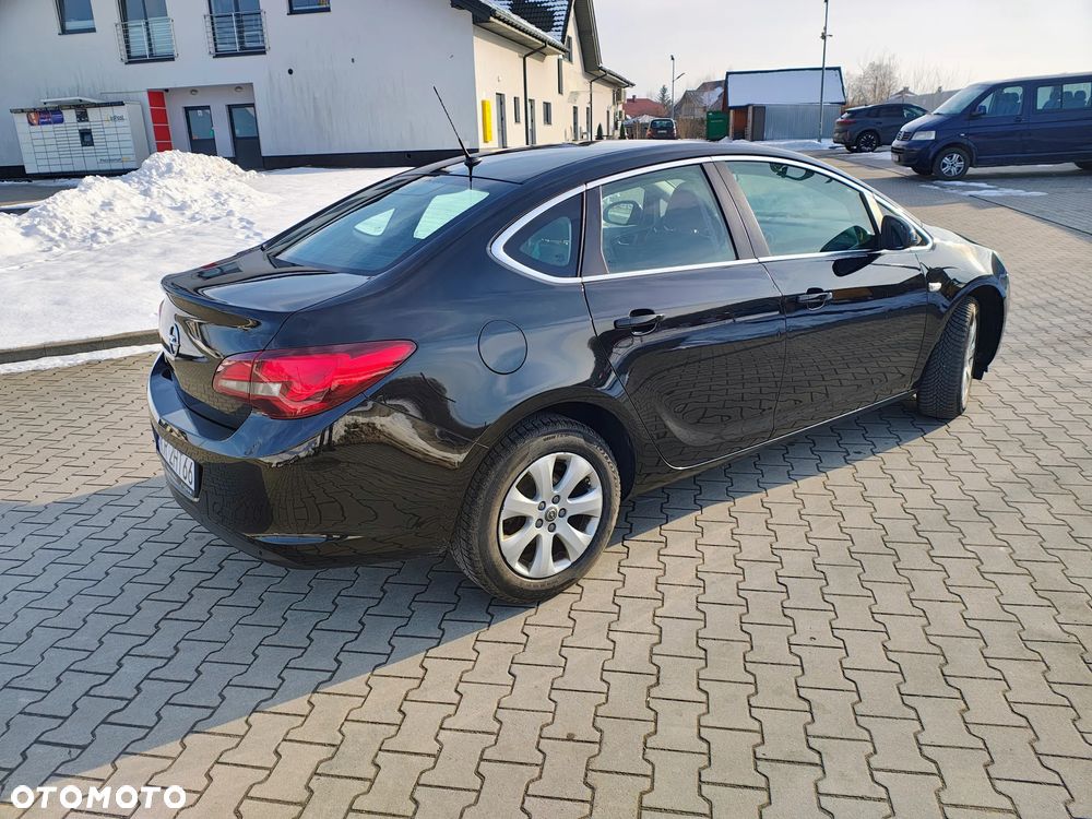Opel Astra 1.4 T EU6 - 5