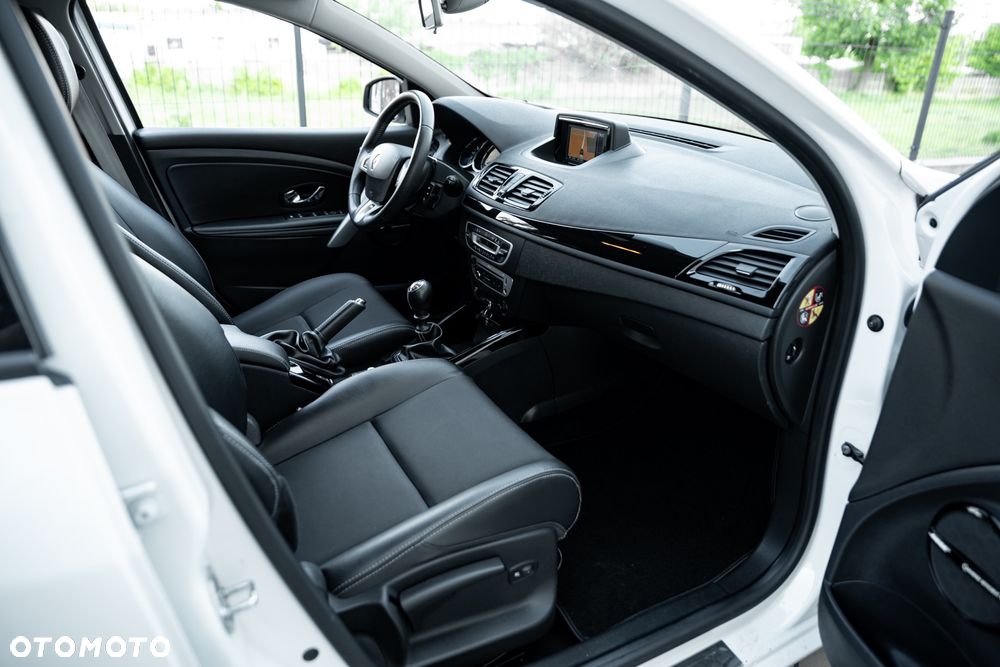 Renault Megane ENERGY TCe 115 Start & Stop Bose Edition - 22