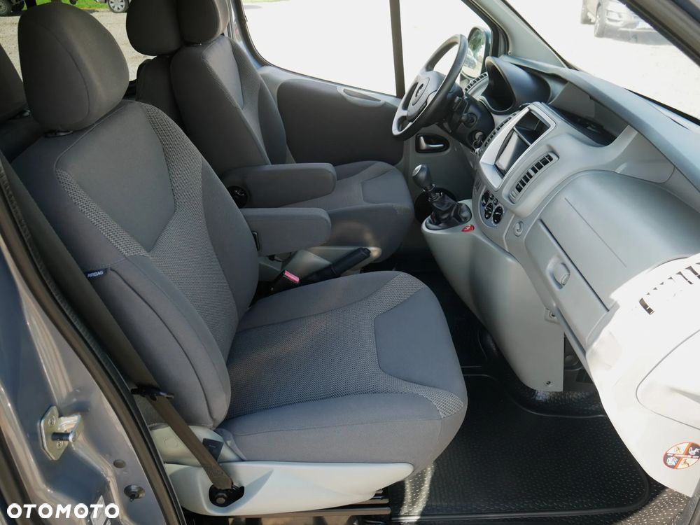 Opel Vivaro - 19