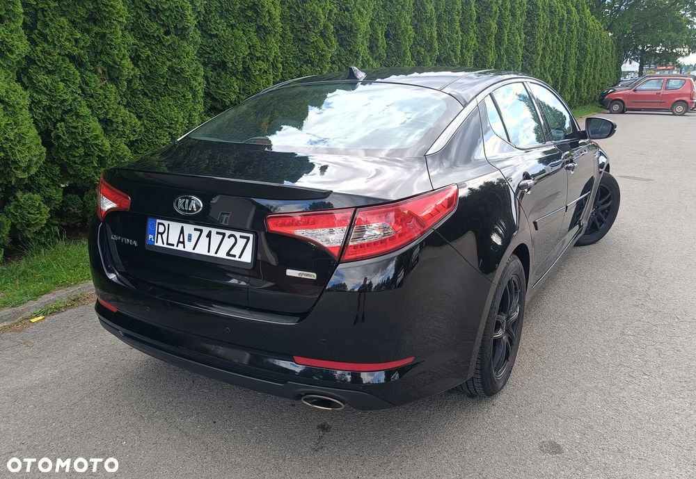Kia Optima - 11