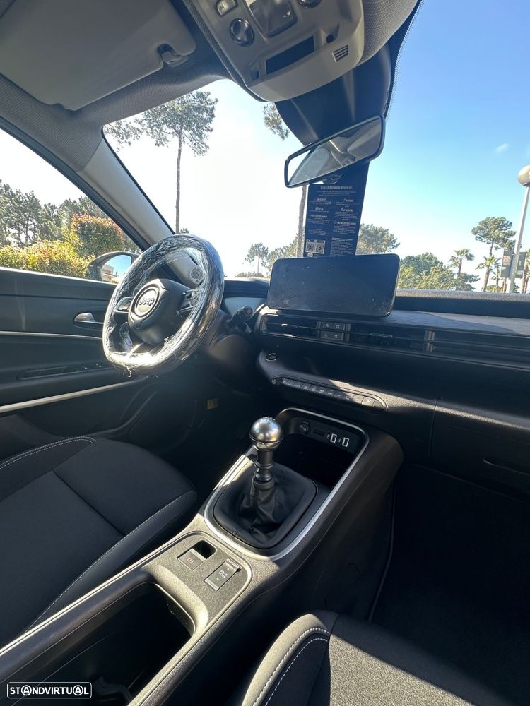 Jeep Avenger 1.2 GSE T3 Altitude - 18