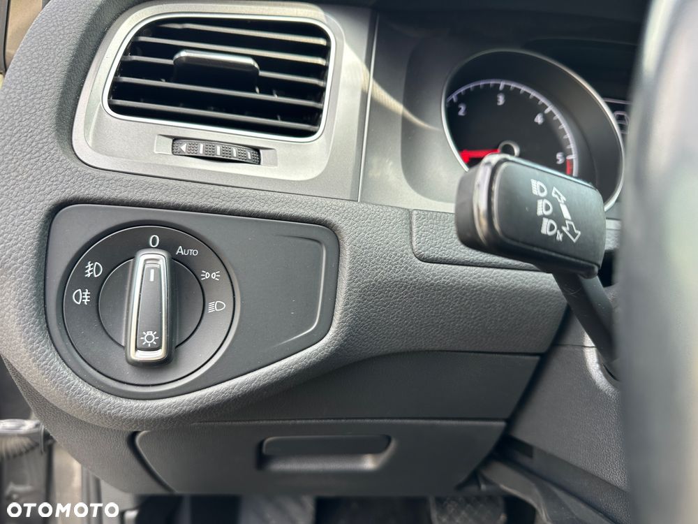 Volkswagen Golf 1.6 TDI BMT Highline DSG - 10