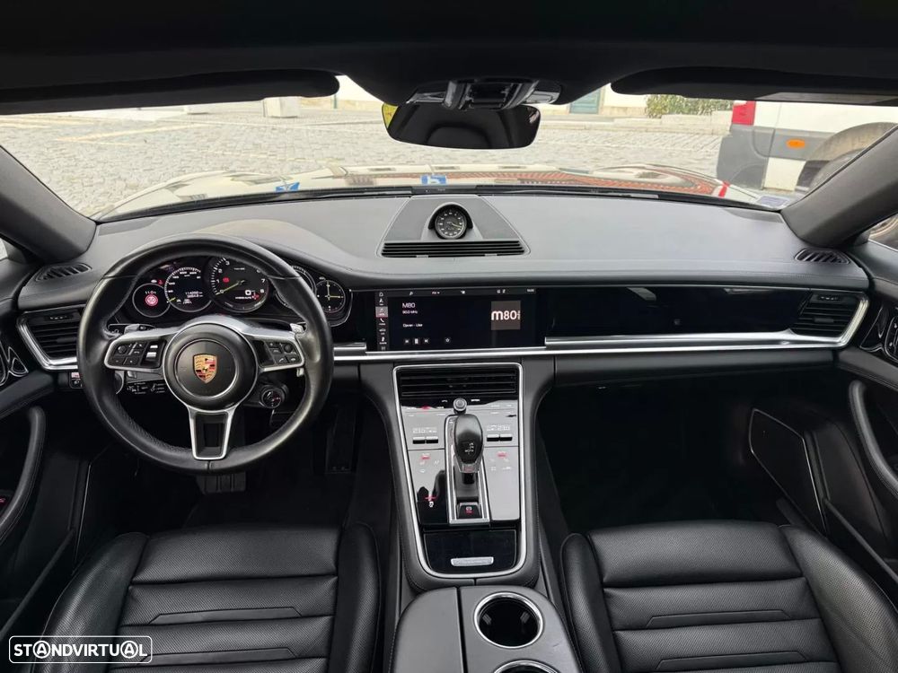 Porsche Panamera 4 E-Hybrid - 22