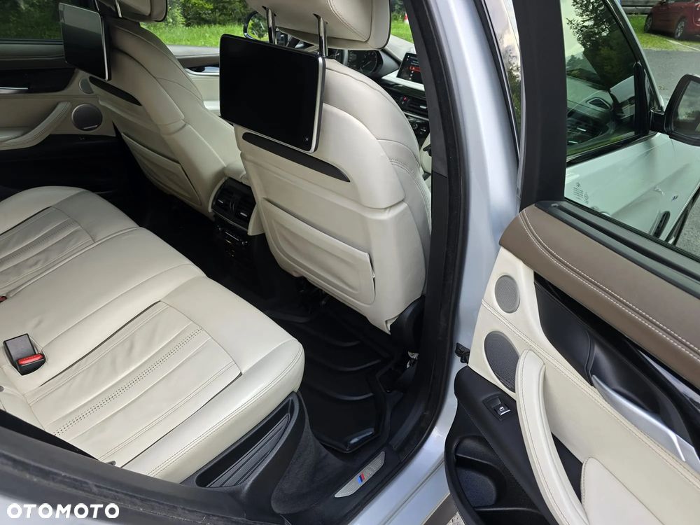 BMW X6 xDrive50i - 17