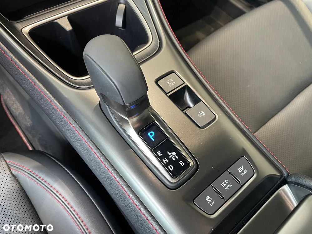 Lexus LBX 1.5 Hybrid Emotion - 13