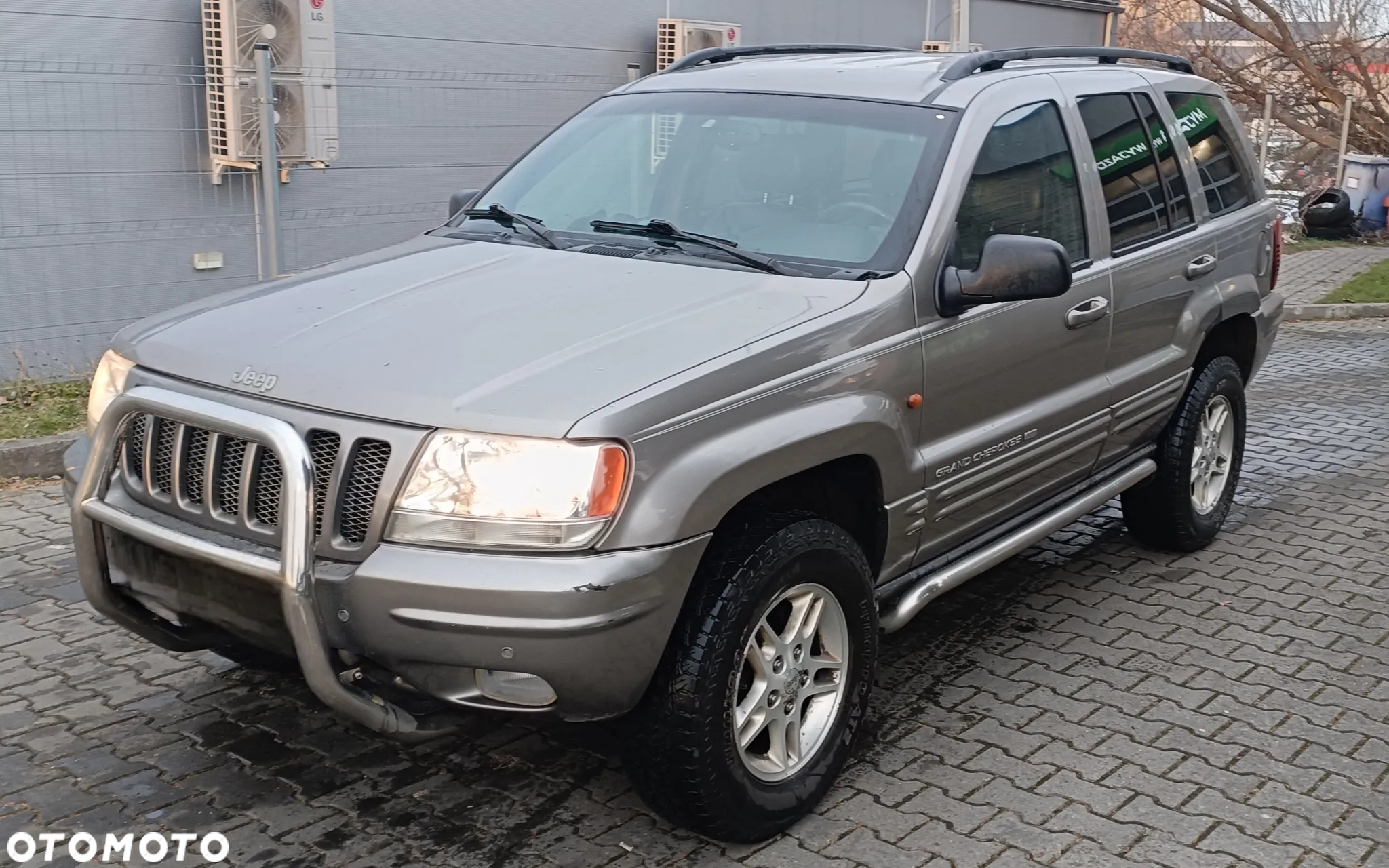 Jeep Grand Cherokee 4.0 Laredo - 3