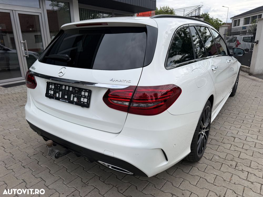 Mercedes-Benz C 220 d 4Matic 9G-TRONIC AMG Line - 9