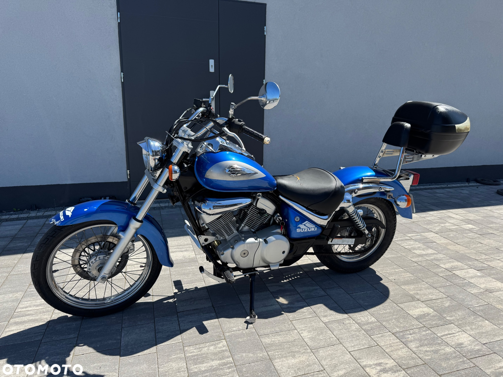 Suzuki Intruder - 4