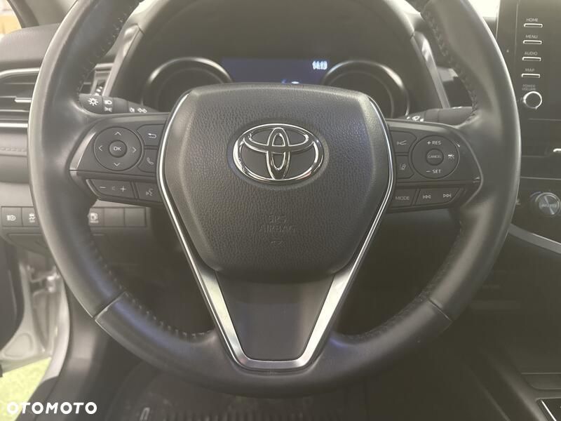 Toyota Camry 2.5 Hybrid Comfort CVT - 14