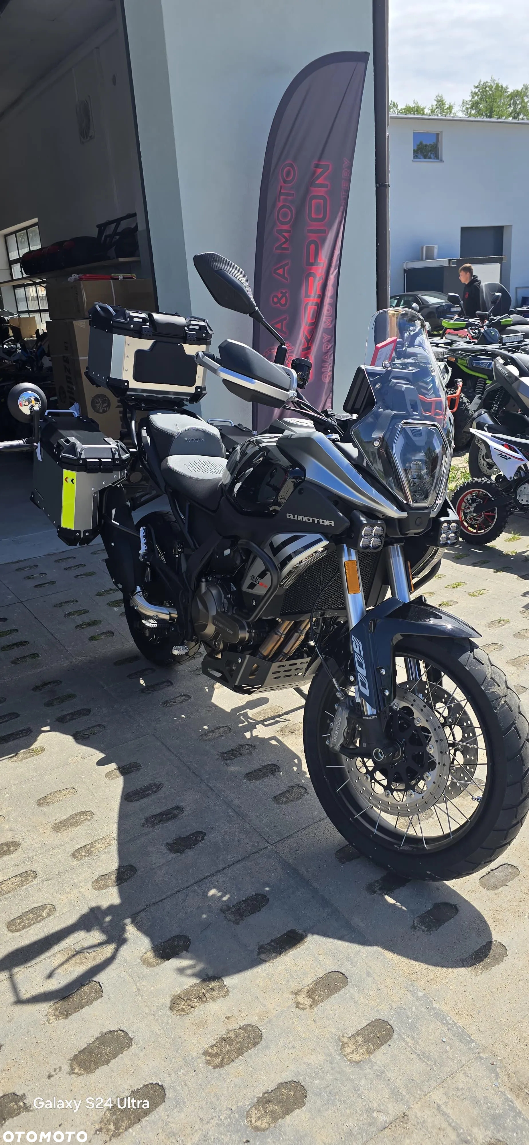 QJMOTOR SRT 600SX - 6