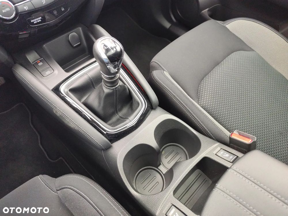 Nissan Qashqai 1.3 DIG-T N-Connecta EU6d - 16