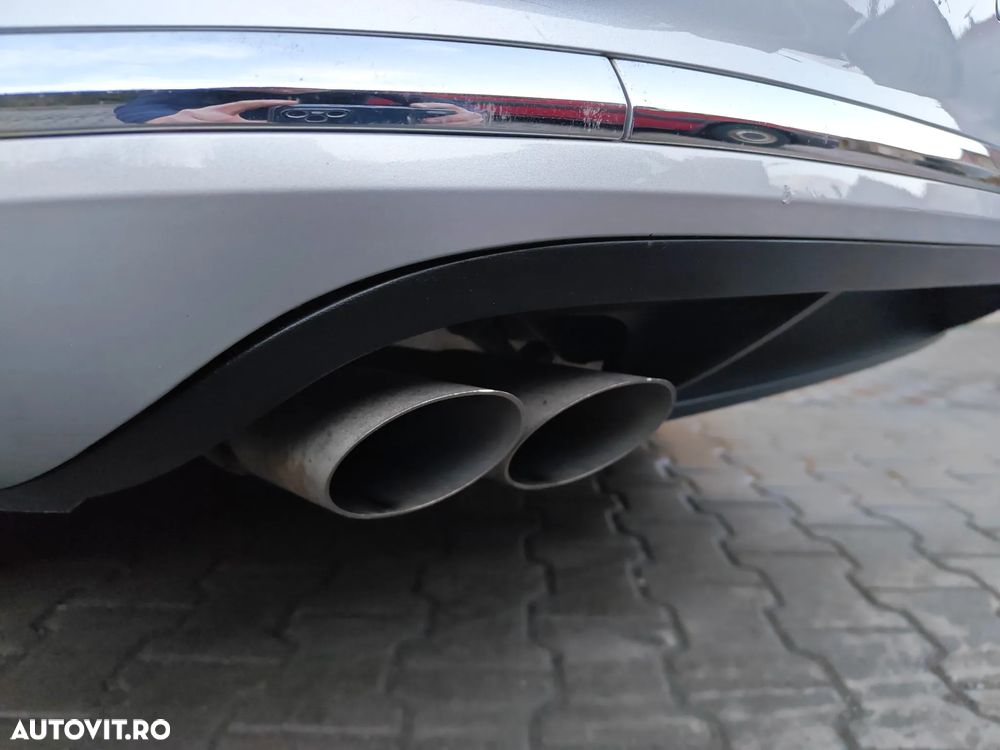 Volkswagen Passat 2.0 TDI DSG BlueMotion Technology Comfortline - 16