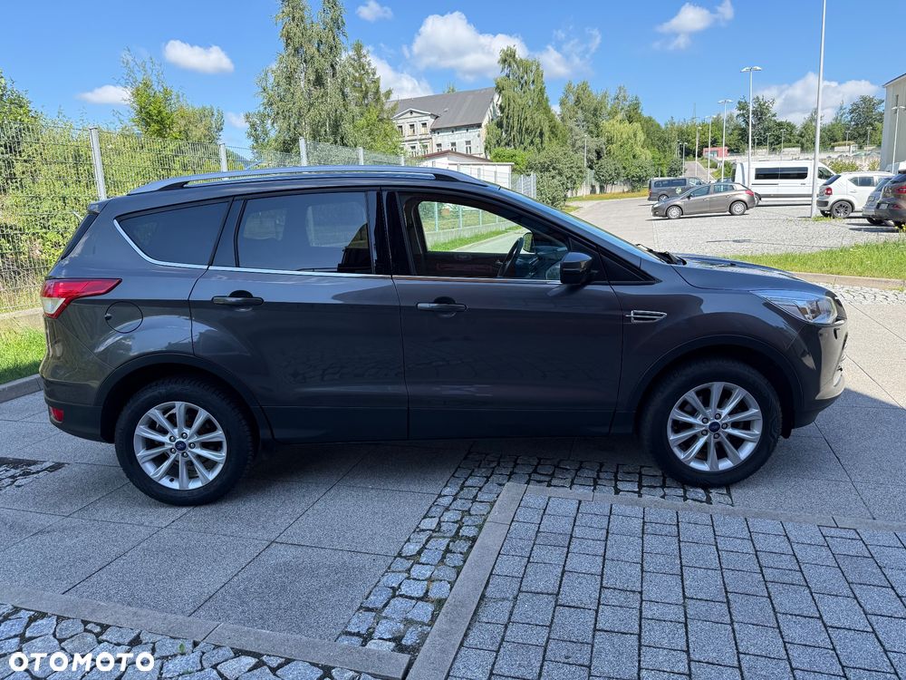 Ford Kuga 1.5 EcoBoost 2x4 Titanium - 4