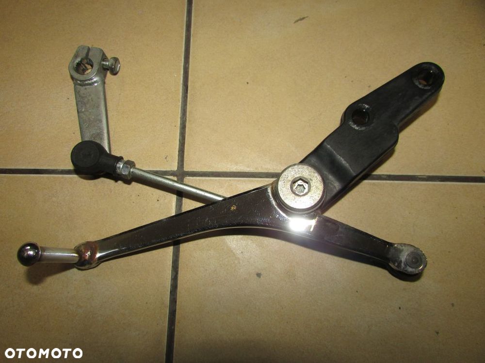 Suzuki GSF 650 Bandit 07-08 dźwignia zmiany biegów - 1