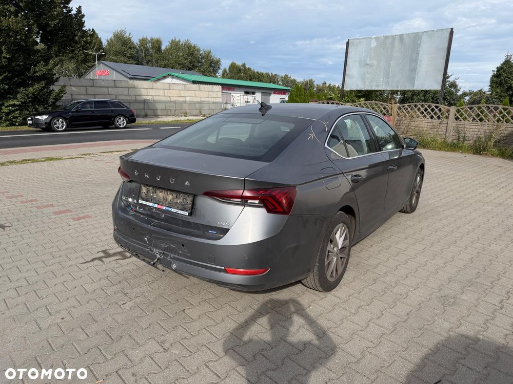 Skoda Octavia 2.0 TDI 4x4 Style DSG - 3