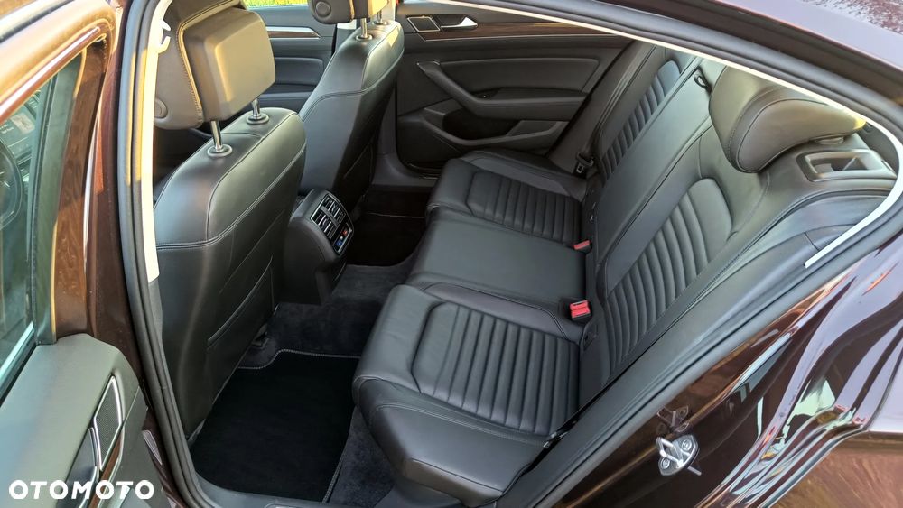 Volkswagen Passat 2.0 TSI BMT Comfortline DSG - 12