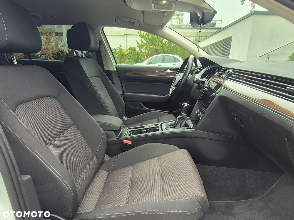 Volkswagen Passat 2.0 TDI BMT Highline - 8