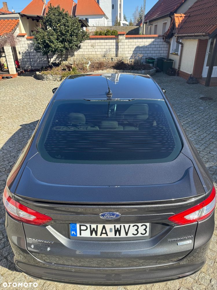 Ford Mondeo 2.0 EcoBoost Titanium - 19
