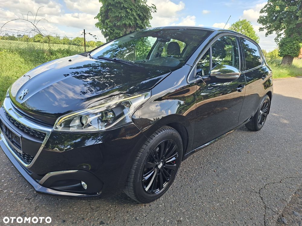 Peugeot 208 1.2 PureTech Allure S&S - 1