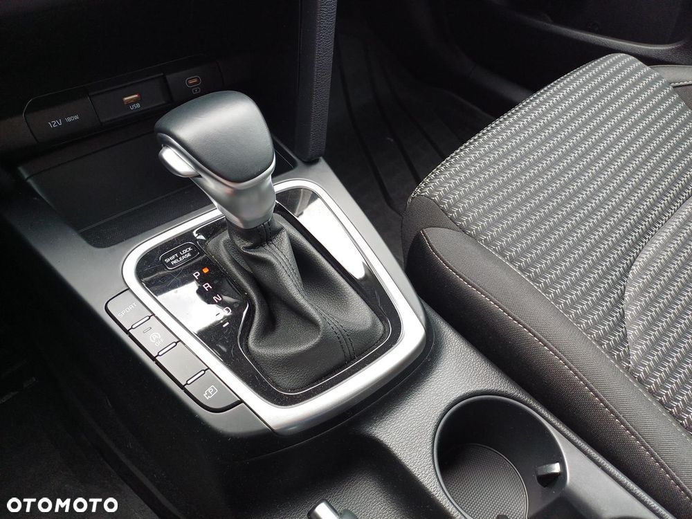 Kia XCeed 1.5 T-GDI M DCT - 21