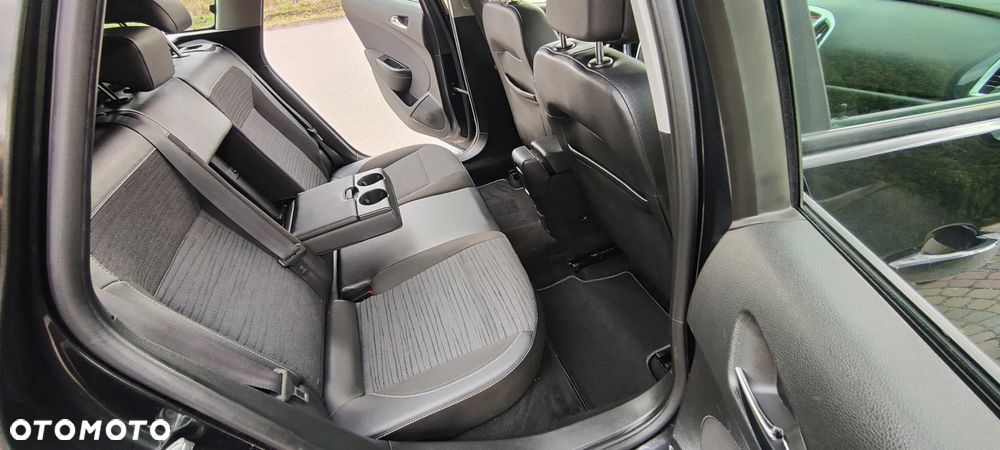Opel Astra IV 1.4 T Energy EU6 - 26
