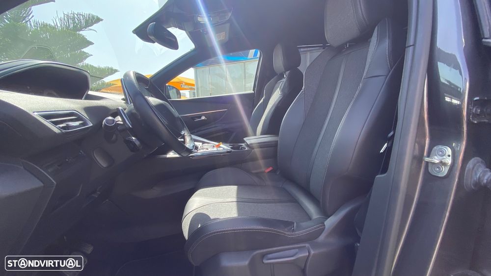 Peugeot 5008 1.5 BlueHDi GT Line EAT8 - 24