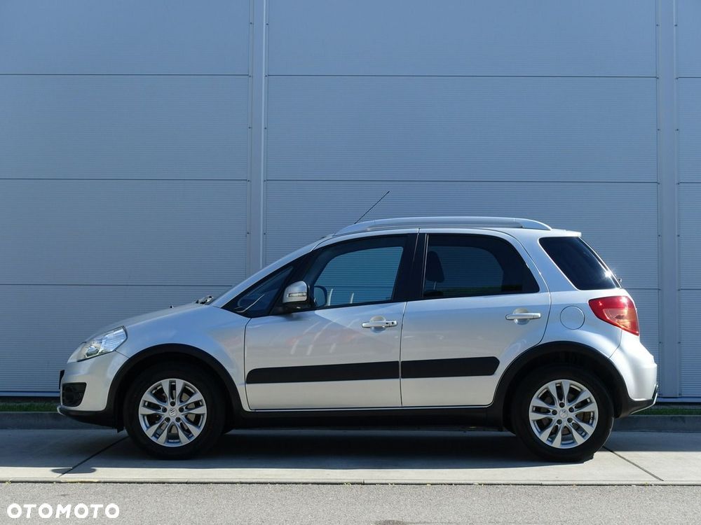 Suzuki SX4 Classic 1.6 VVT Automatik 4x2 Style - 4