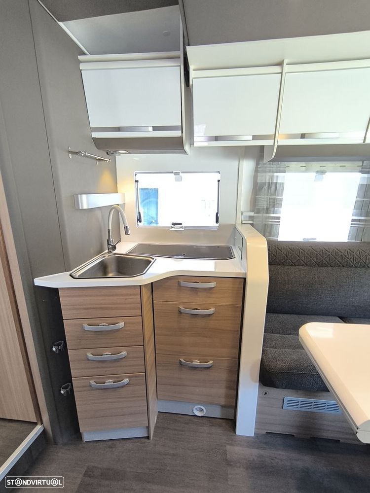 Adria Matrix 670DC (Cama central) - 7