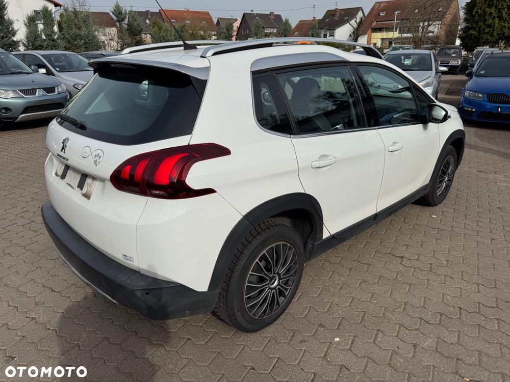 Peugeot 2008 PureTech 110 Stop&Start Allure - 8