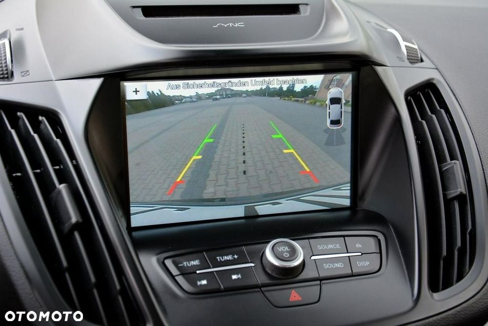 Ford Kuga 1.5 EcoBoost 2x4 Titanium - 26