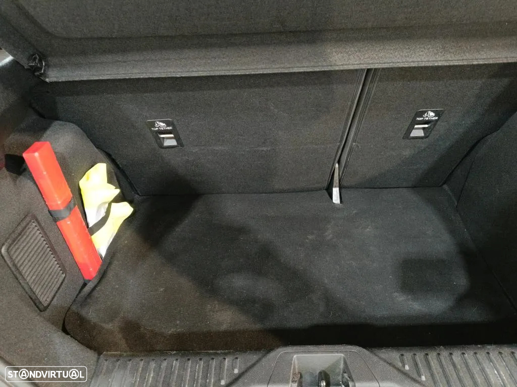 Ford Fiesta 1.5 TDCi Connected - 9