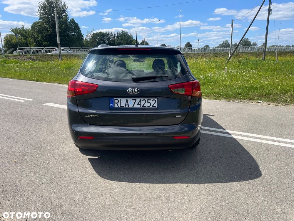 Kia Ceed 1.6 CRDi 128 ISG Edition 7 - 9