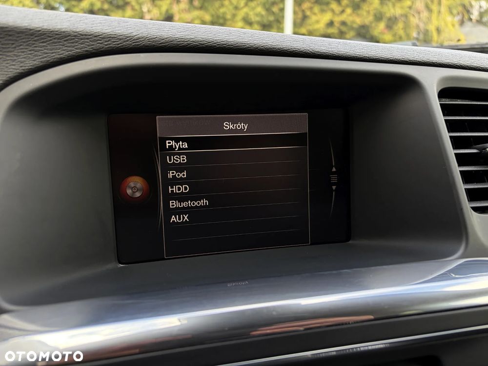 Volvo V60 D3 Geartronic Momentum Pro - 25