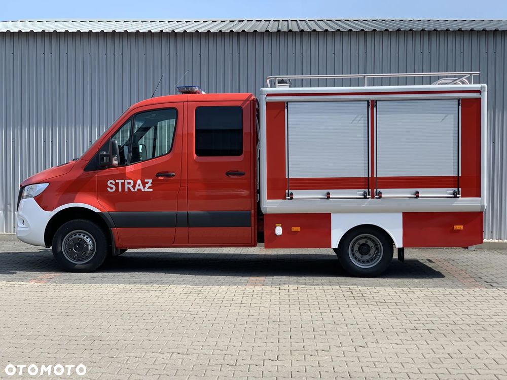 Mercedes-Benz Sprinter - 2