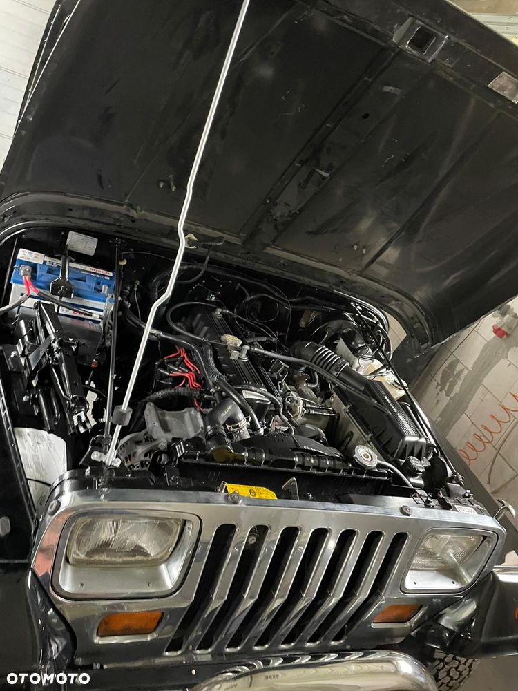 Jeep Wrangler 4.0 - 10