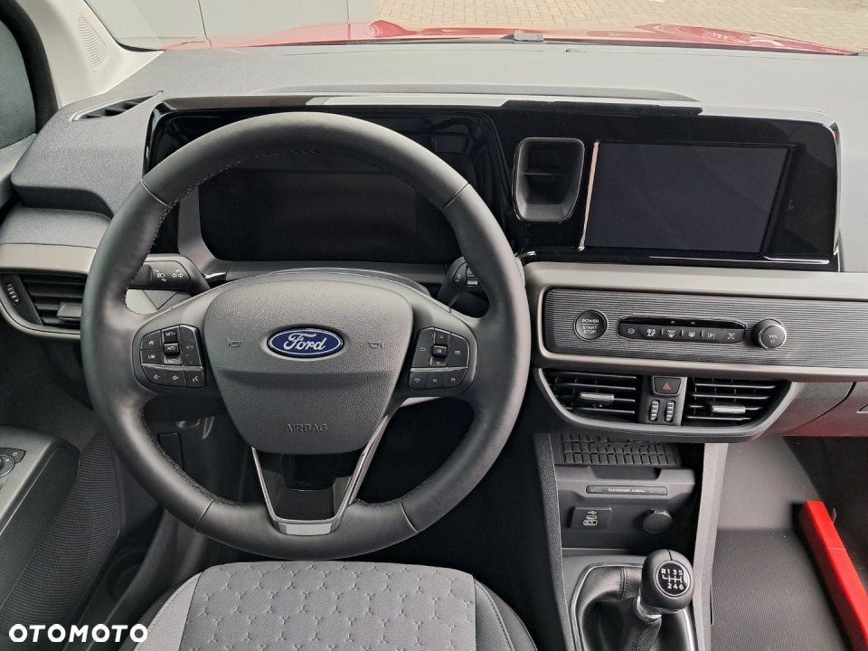 Ford Transit Courier - 15