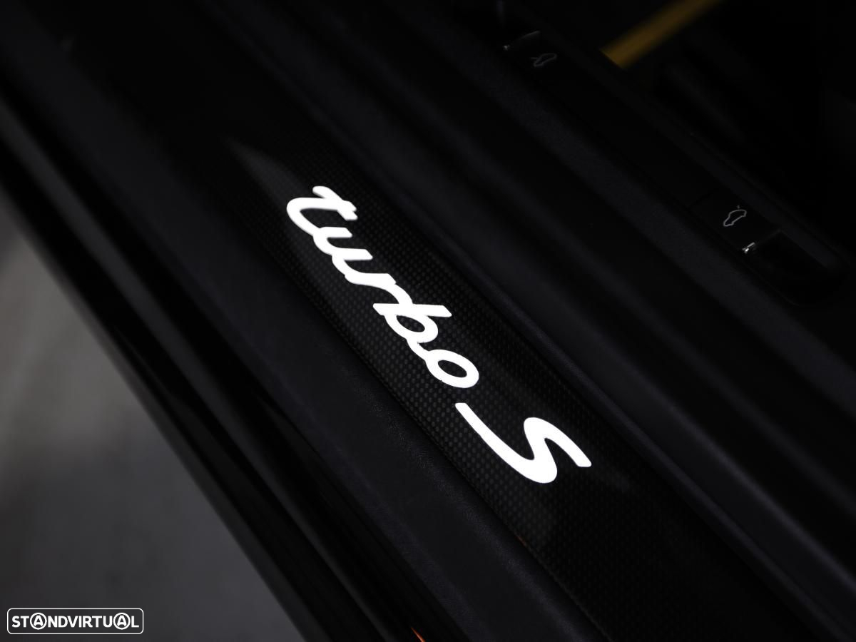 Porsche 911 (991) Turbo S PDK - 10