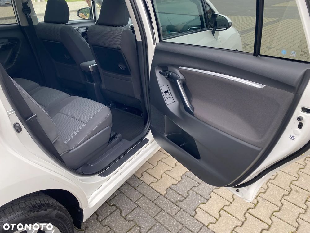 Toyota Verso 1.8 5-Sitzer Executive - 34