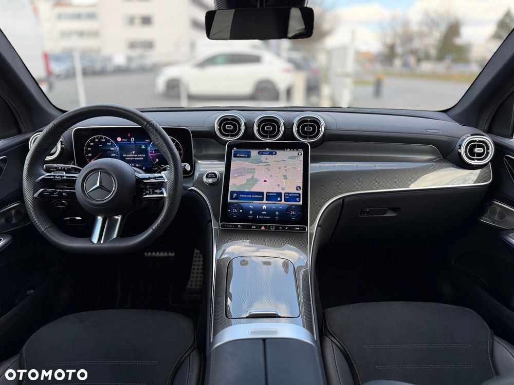 Mercedes-Benz GLC - 25