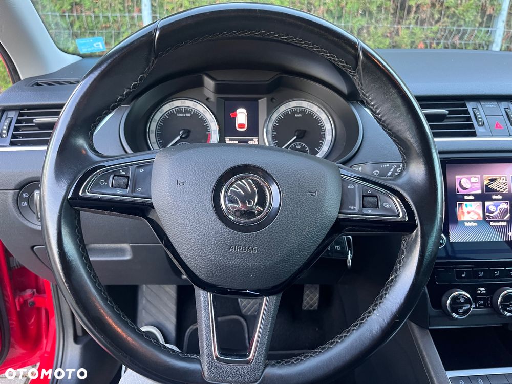 Skoda Octavia 1.6 TDI DSG Ambition - 11